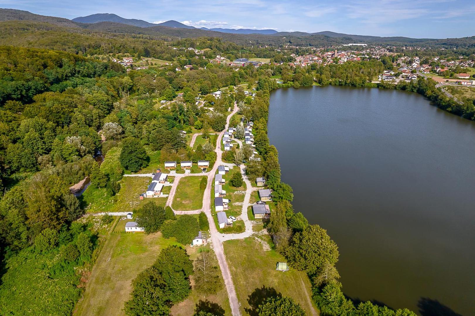 Camping Les Ballastieres - Vosges Du Sud Champagney Exteriör bild
